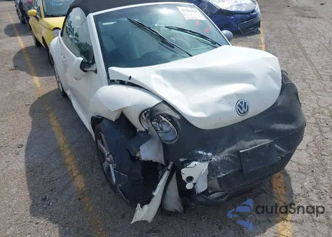 2007 Volkswagen New Beetle Triple White z USA, uszkodzony, nr VIN 3VWFF31YX7M410257